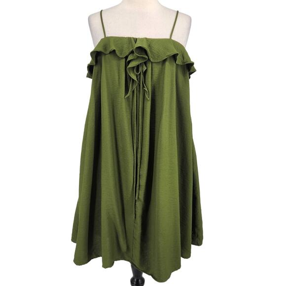 Line + Dot Dresses & Skirts - Line + Dot Off Shoulder Swing Dress POCKETS Green Size small